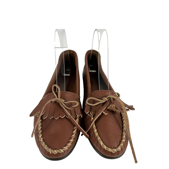 Minnetonka Moccasins Women's 7.5 M Brown Leather Rubber Sole Kiltie Moc Toe - Picture 1 of 7